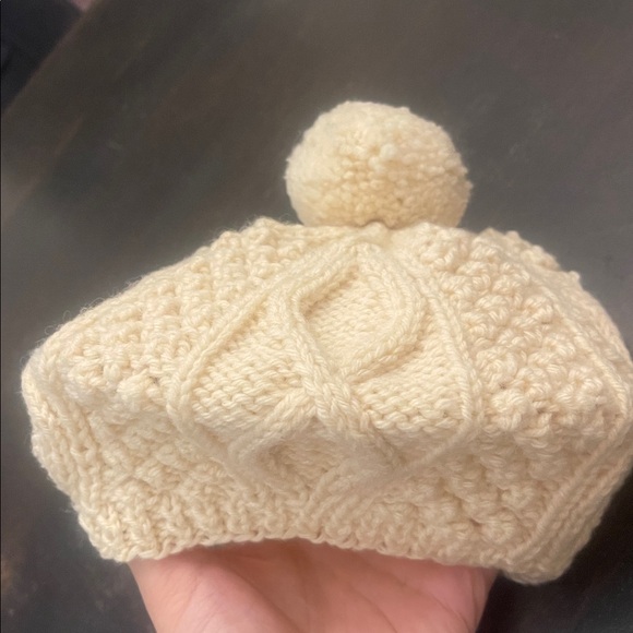 Vintage Handcrafted Knit Beret Tam Cap Hat Winter - Picture 2 of 3